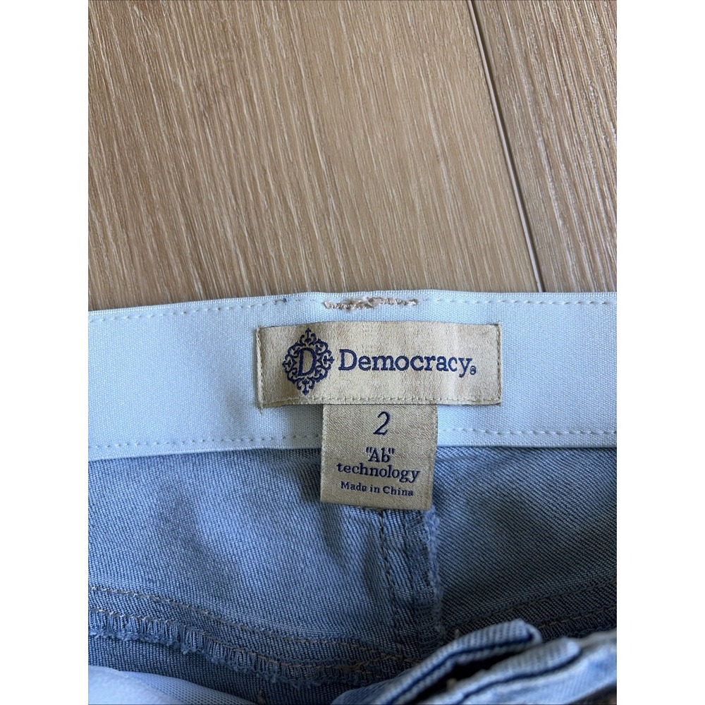 Democracy Jeans Womens 6 Blue Ab Technology Frayed Split Hem Cropped Straight Le - Picture 2 of 7